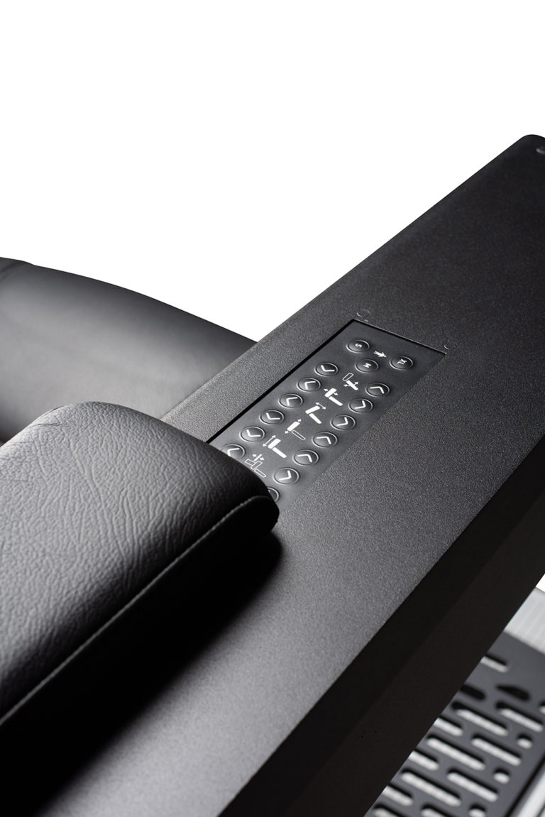 Norsap medium armrest with flat-panel membrane keyboard